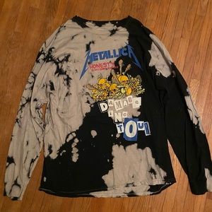 Metallica long sleeve graphic tee